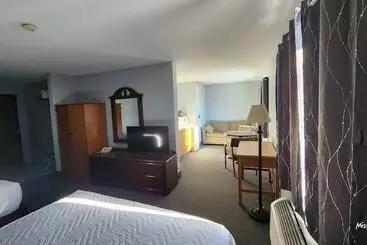 The Oasis Hotel & Bar