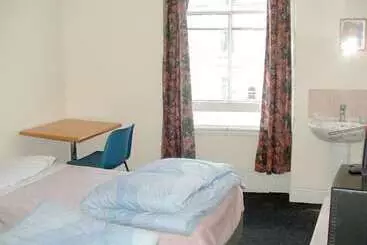 Central Hotel   Hostel