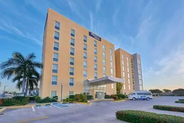 Hotelli City Express By Marriott Manzanillo