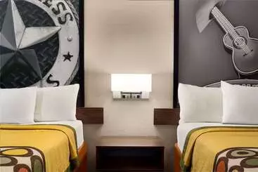 호텔 Super 8 By Wyndham Universal City