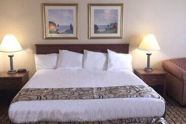 בית מלון כפרי Baymont By Wyndham Waterford/burlington Wi