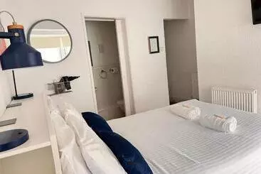 호텔 Gumfreston Guest House