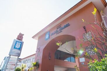 בית מלון כפרי Maria Isabel Colima