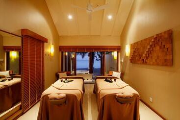 Centara Ras Fushi Resort & Spa Maldives
