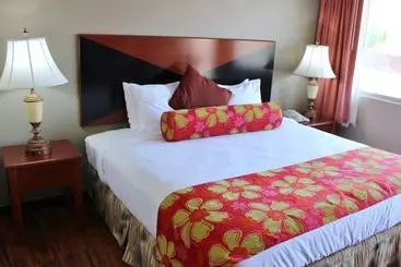 Hotel Rodeway Inn & Suites