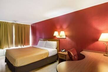 فندق Econo Lodge