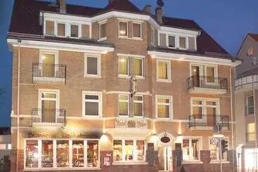 فندق Events Adlerpalast