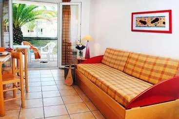 ツーリストアパートメント Résidence La Croisière