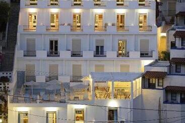 Glaros Hotel Apartment