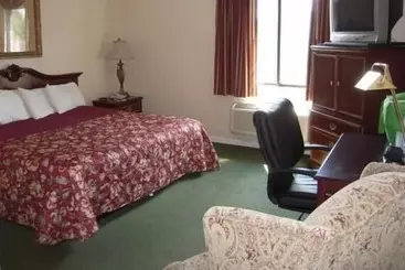 هتل Colonie Inn And Suites