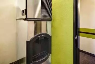 מוטל Lakeside Inn Lake Havasu City