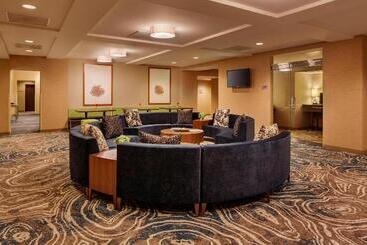 בית מלון כפרי Courtyard By Marriott Portland City Center
