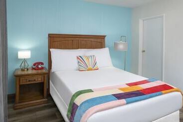 فندق فئة نجمة واحدة The Sojourn Los Angeles   Sherman Oaks