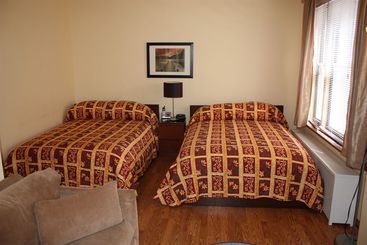 Dewitt Hotel & Suites