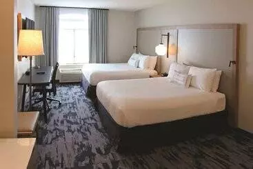 Отель Fairfield Inn & Suites By Marriott Charleston Airport/convention Center