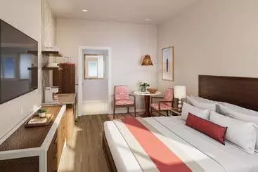 Aparthotel The Beach Club On Madison Avenue