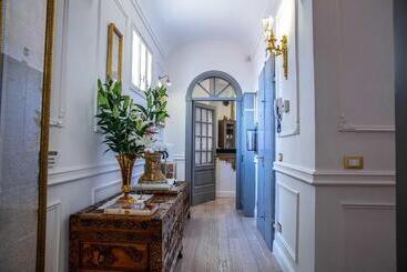 تختخواب و صبحانه Stanze Del David Place