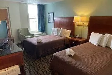 Ocean Sands Beach Boutique Inn   Stay By The Beach   Indoor Hotel   Saltwater Mineral Pool Open Unti