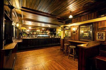 בית מלון כפרי The Ferryman Townhouse