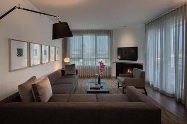 בית מלון כפרי Aka Beverly Hills