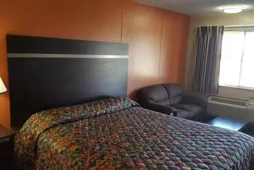 Otel Carefree Inn Flatonia