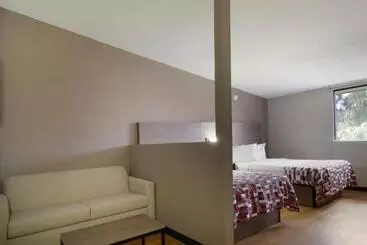 Hotel Red Roof Inn & Suites Brunswick I95