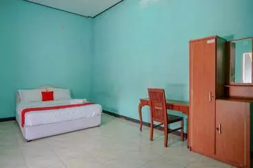 Pension Reddoorz Syariah Near Sekuro Beach Jepara