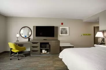 Отель Hampton Inn Elkins