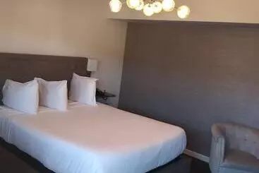 The Greens Hotel On Del Paso