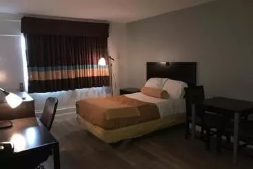 ホテル Belmont Inn & Suites Virginia Beach
