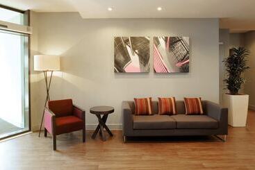 Hotel Holiday Inn Express Birmingham   Snow Hill, An Ihg