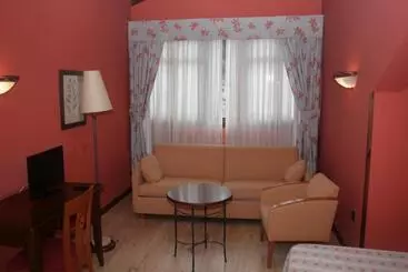 فندق Torrepalacio