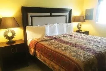 Coliseum Ocean Resort