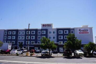 Апарт-отель Executive Residency By Best Western Victorville