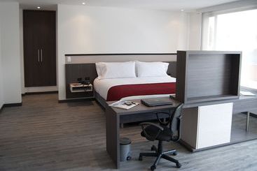 هتل Best Western Calleja Suites