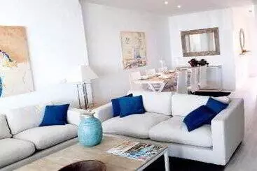 Aparthotel Suites Puerto Sherry