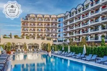 Casa Di Fiore Spa And Medical Hotel, Mineral Pools & Private Beach