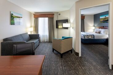 شقة فندقية Grandstay Hotel & Suites Downtown Sheboygan