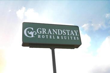 Grandstay Hotel & Suites Perham