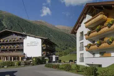 Отель Falknerhof