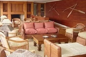 Отель Lodge Lakutaia