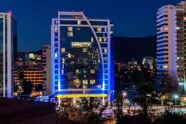 酒店 Renaissance Santiago By Marriott