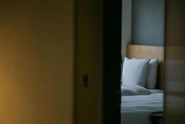 هتل Royal Inn Taipei Linsen  Huashan 1914 Creative Park