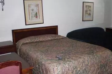 모텔 Quail Run Motor Inn