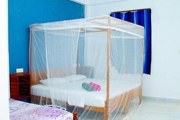 פנסיון Weligama Imal Guest House