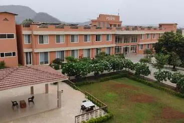 Justa Rudra Resort & Spa, Kolad