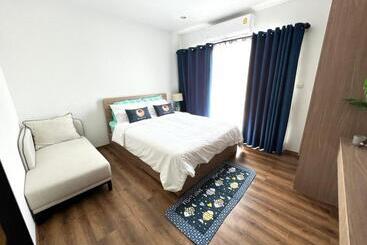 هتل آپارتمان Roomquest Hua Hin Lahabana