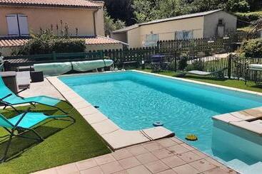 Bed and Breakfast Le Clos Du Cèdre