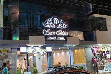 Hotel San Isidro Grand