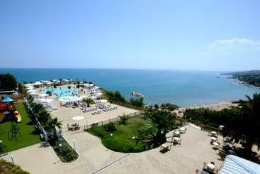 アパートホテル Grotta Del Saraceno